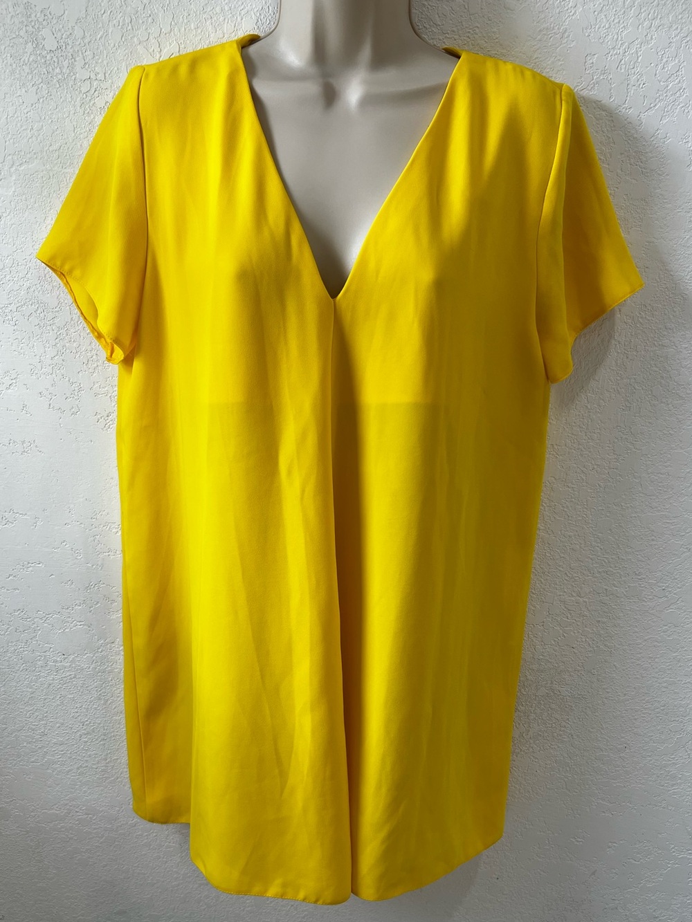 Zara TRF Yellow V-Neck Short Sleeve Shift Dress Size L